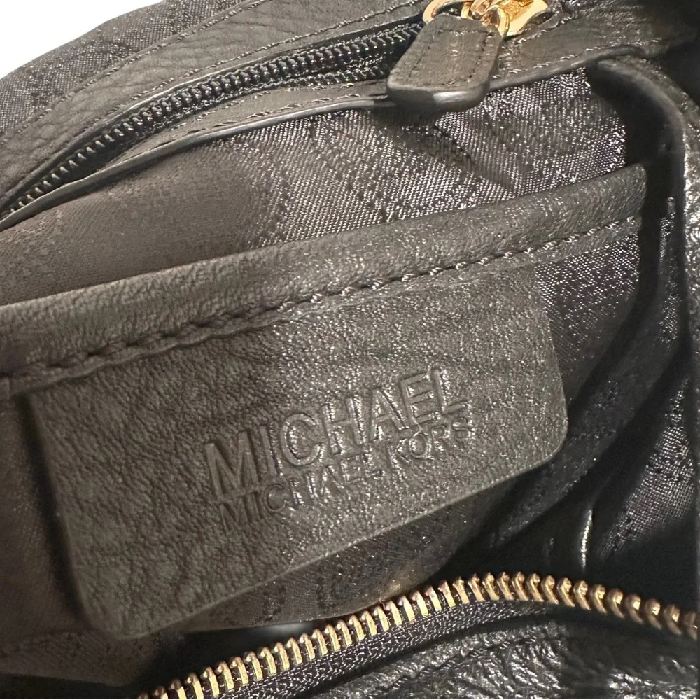 Michael Kors MK Fulton Large Hobo Shoulder Bag Black Pebbled Leather Gold Rings